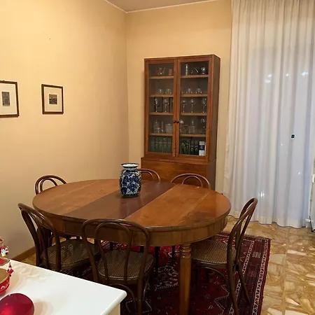 Elegante In Parco * Brescia