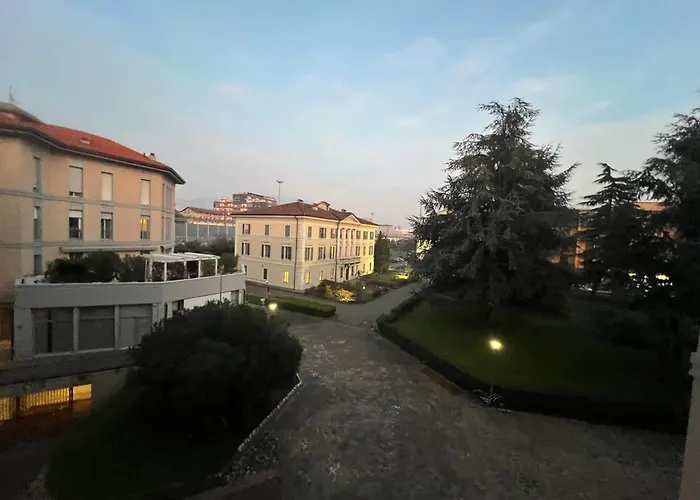 Elegante In Parco Apartment *